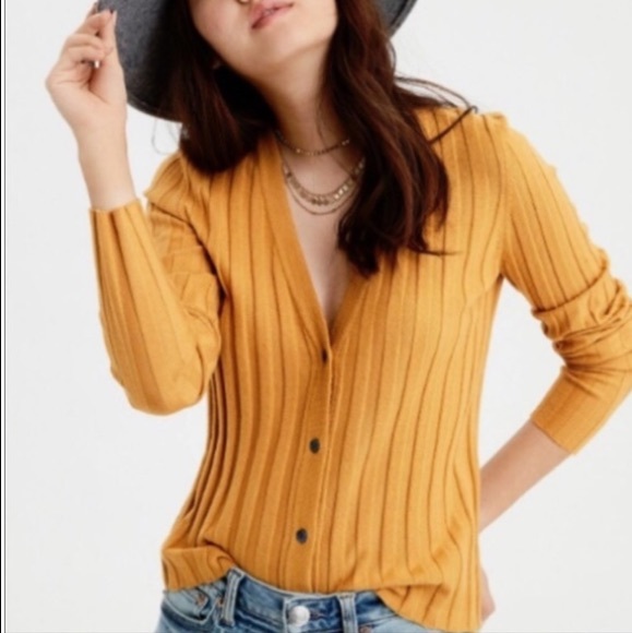 AEO Cream Fitted Ribbed Button-Down Cardigan - Picture 2 of 4